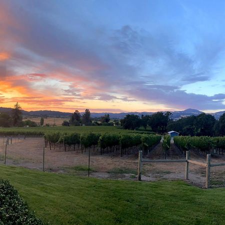 Alexander Valley Retreat Healdsburg Bagian luar foto